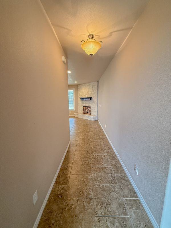 300 Western Sky Trl - Photo 3 of 28