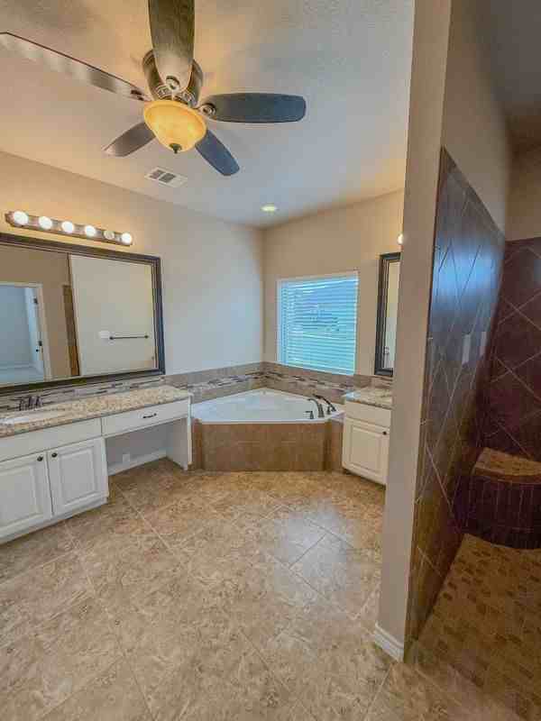 300 Western Sky Trl - Photo 6 of 28