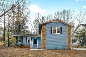 featured image of 1075 Forest Heights Rd