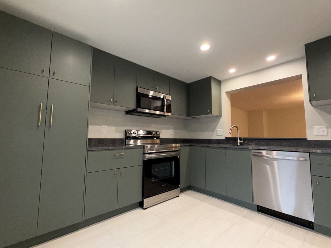 1195 Palmwood Ct - Photo 3 of 28