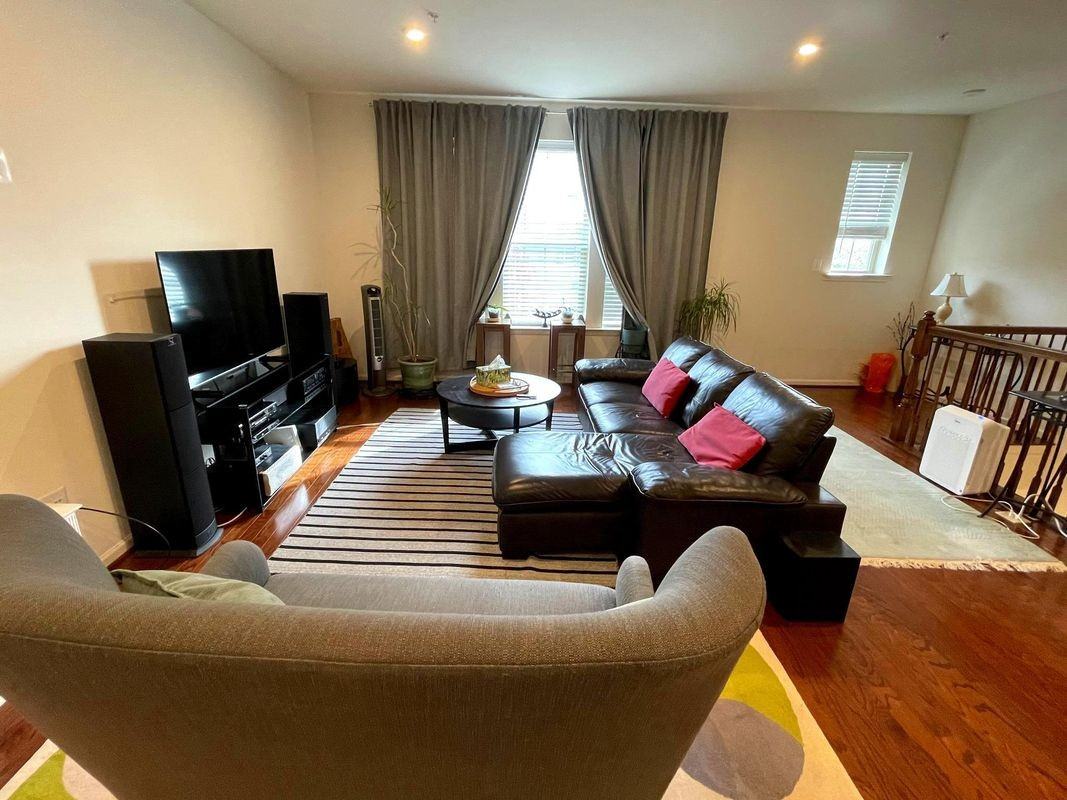 7912 MARIETTA DRIVE DR - Photo 2 of 11