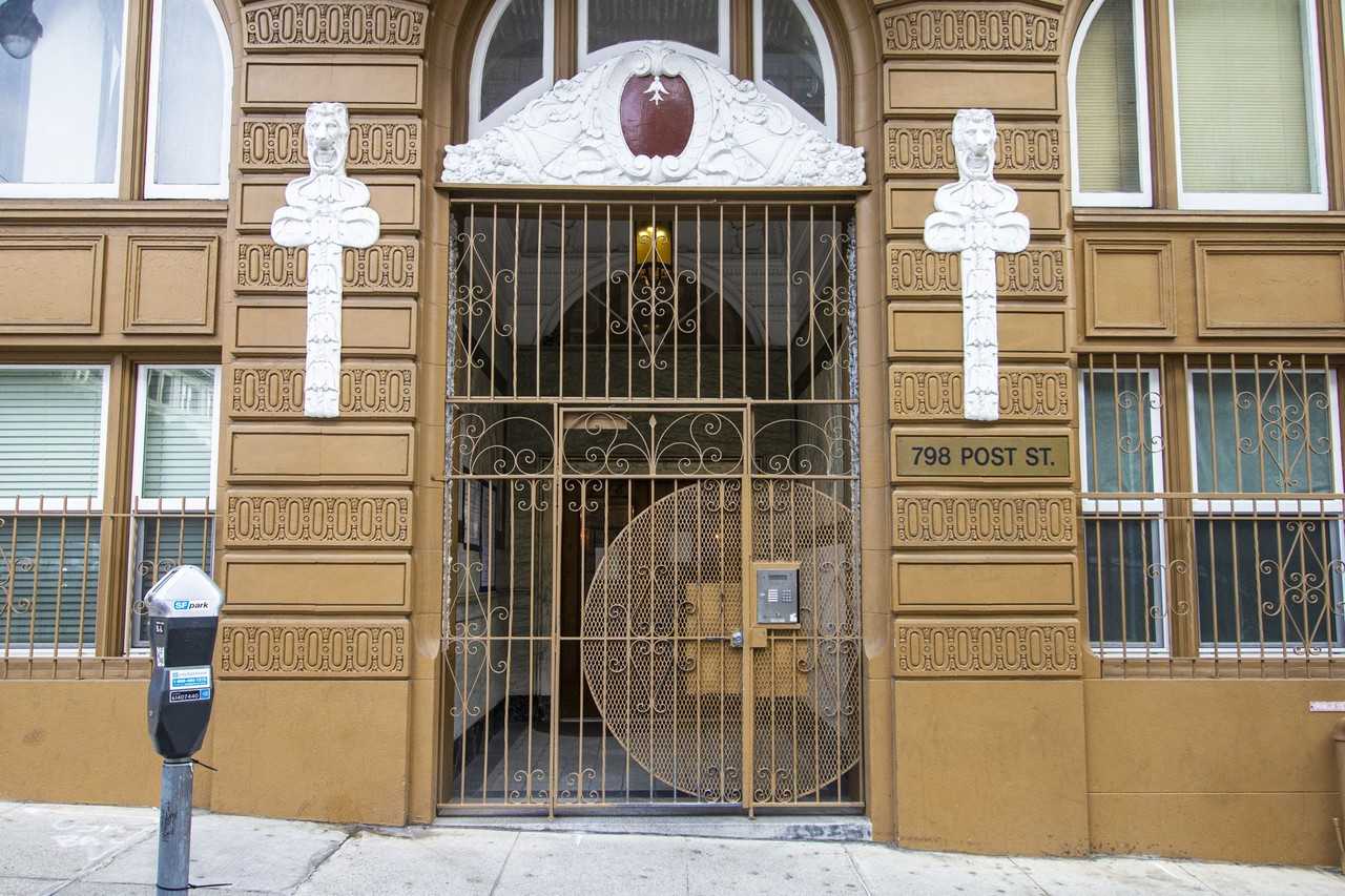 798 Post - Photo 2 of 4