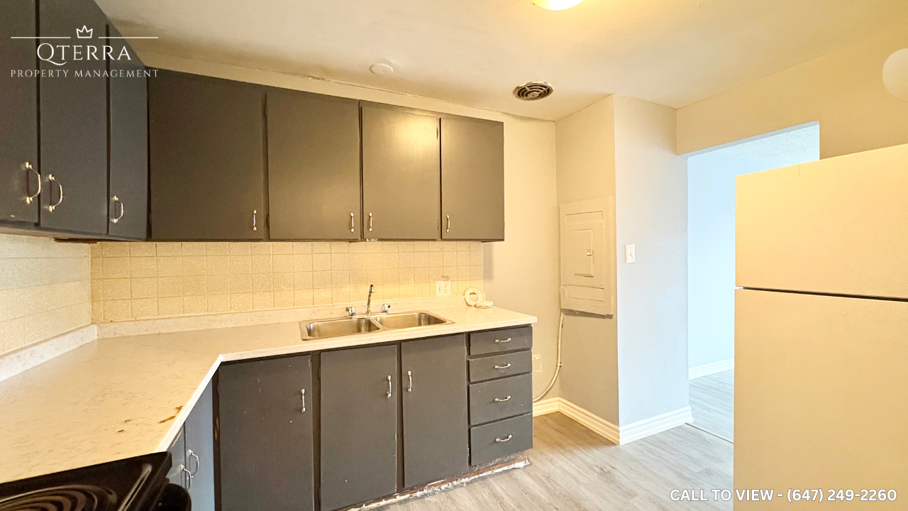 5-93 Wolfe St, Oshawa, Ontario L1H 4L1 - Photo 4 of 9