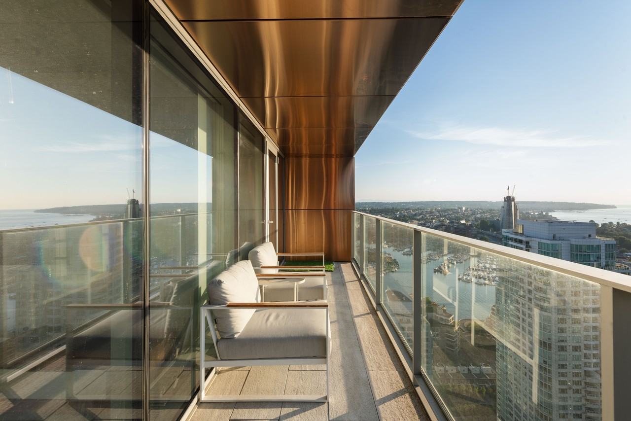 1480 Howe Street #3906 - Photo 6 of 33