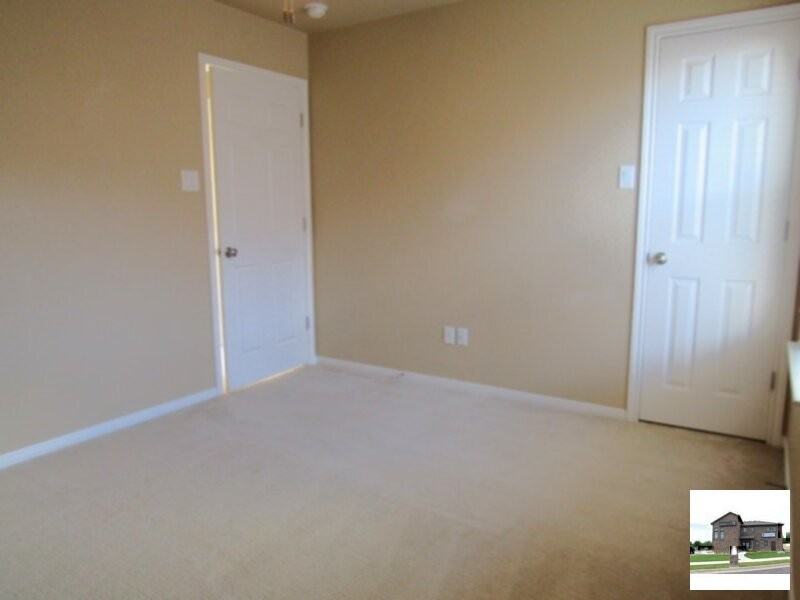 3404 Jacob St - Photo 7 of 13