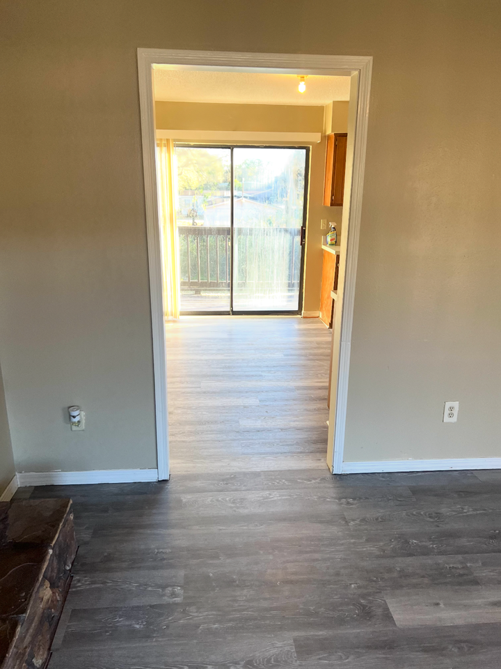 700 Tumbleweed Trl #B - Photo 2 of 9