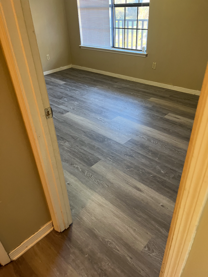 700 Tumbleweed Trl #B - Photo 7 of 9