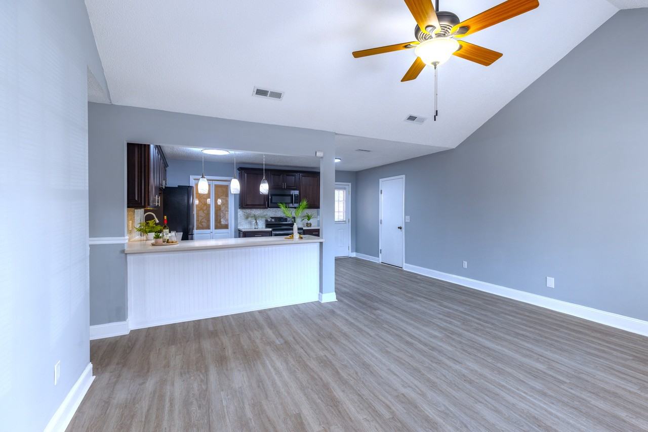 203 Monroe Ave #NA - Photo 4 of 23