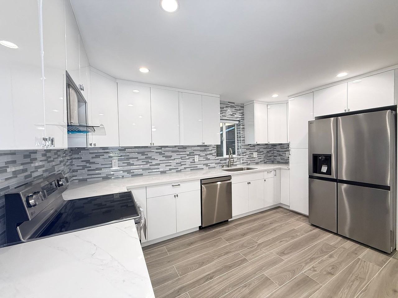 18332 Elaine Ave #NA - Photo 7 of 9