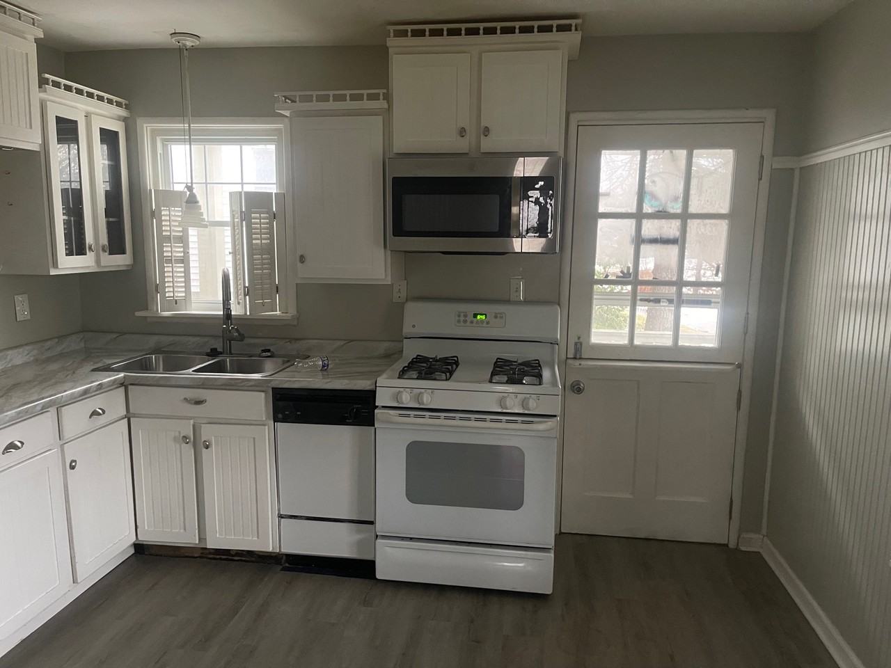 323 Idlewood Rd #1 - Photo 5 of 8