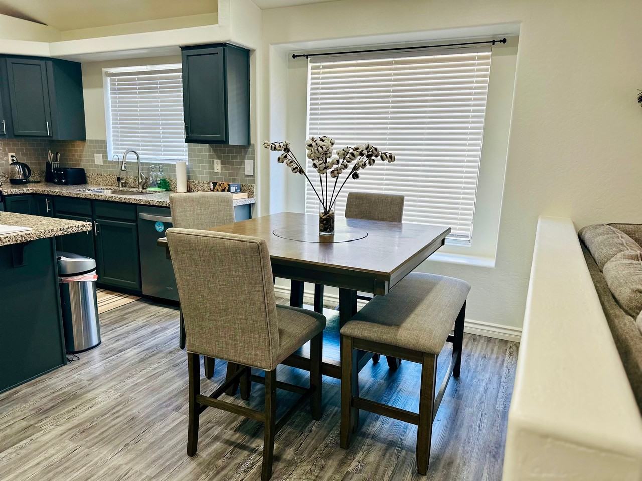 2745 E Hartford Ave #NA - Photo 4 of 11