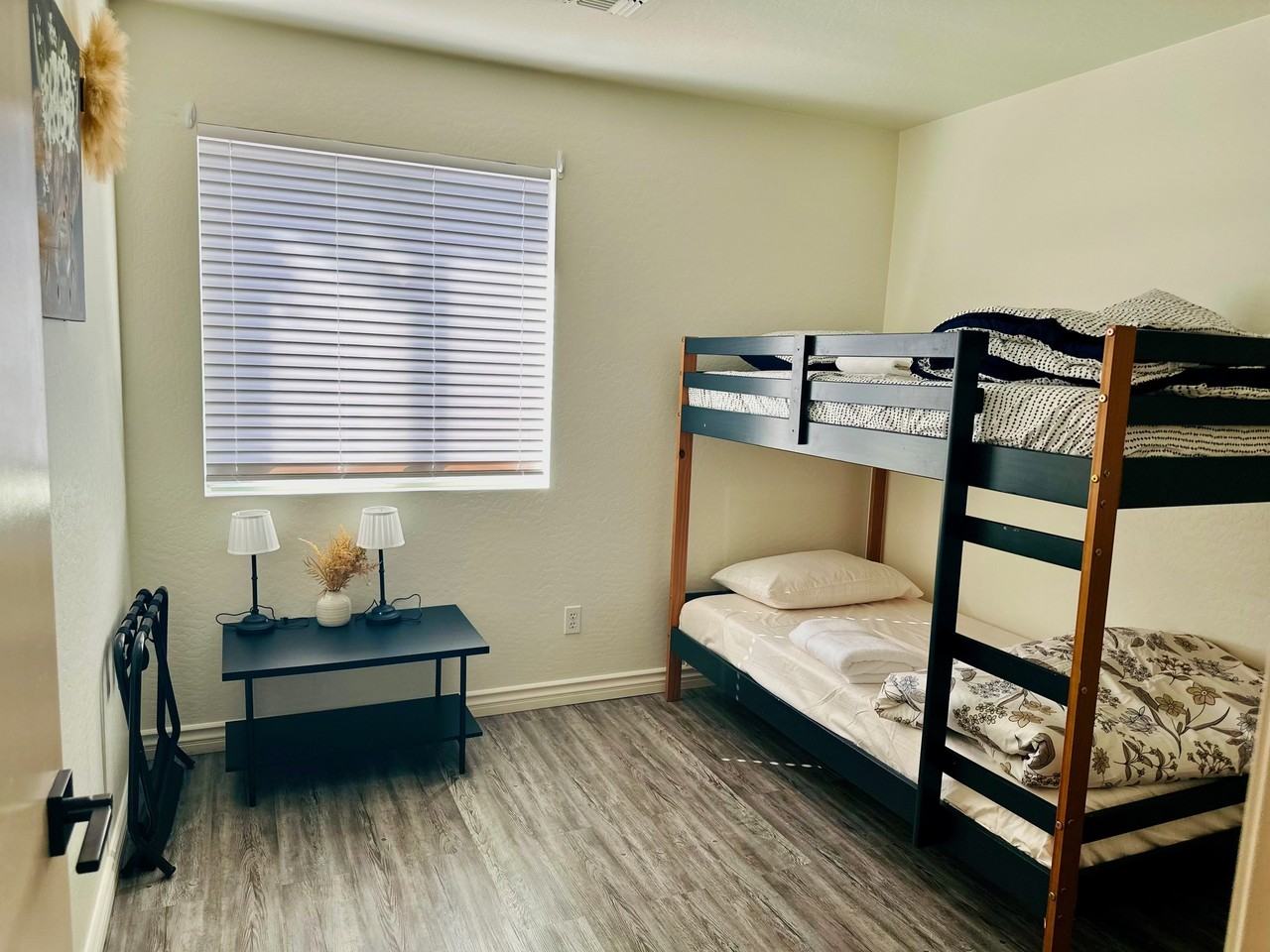 2745 E Hartford Ave #NA - Photo 6 of 11