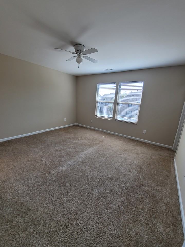 4464 Middletown Dr #4464 - Photo 7 of 16