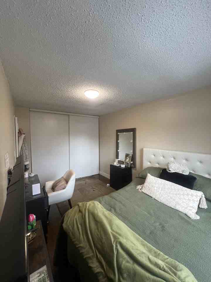 2643 Yonge Street #202 - Photo 4 of 6