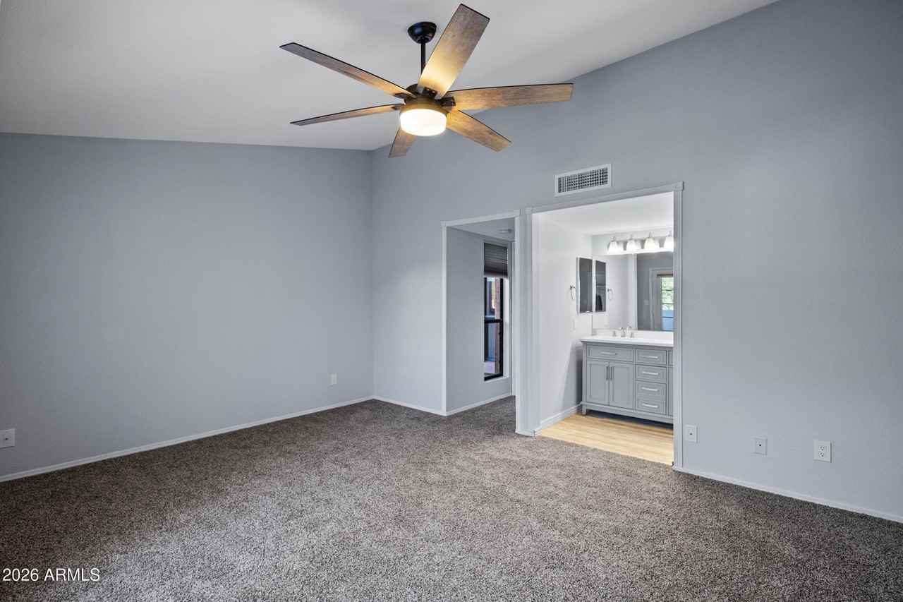 1920 E Maryland Ave Unit 31 #31 - Photo 7 of 33