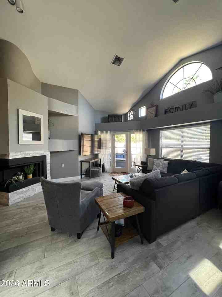 3534 E Verbena Dr - Photo 2 of 15