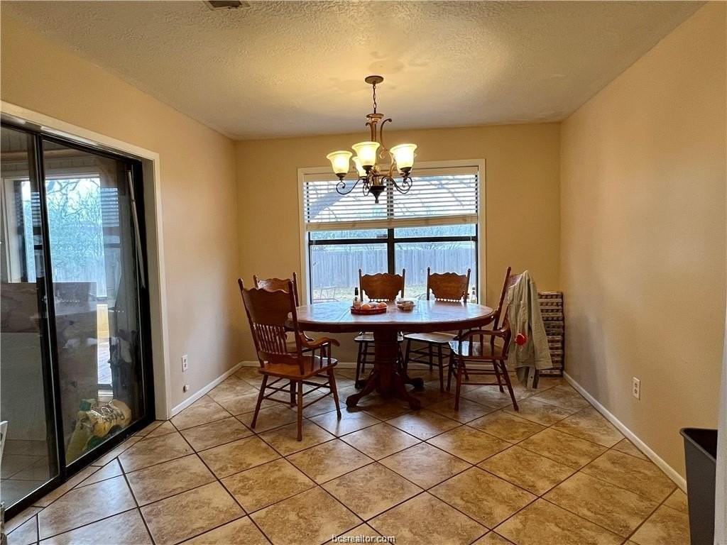 2101 Langford St - Photo 6 of 16