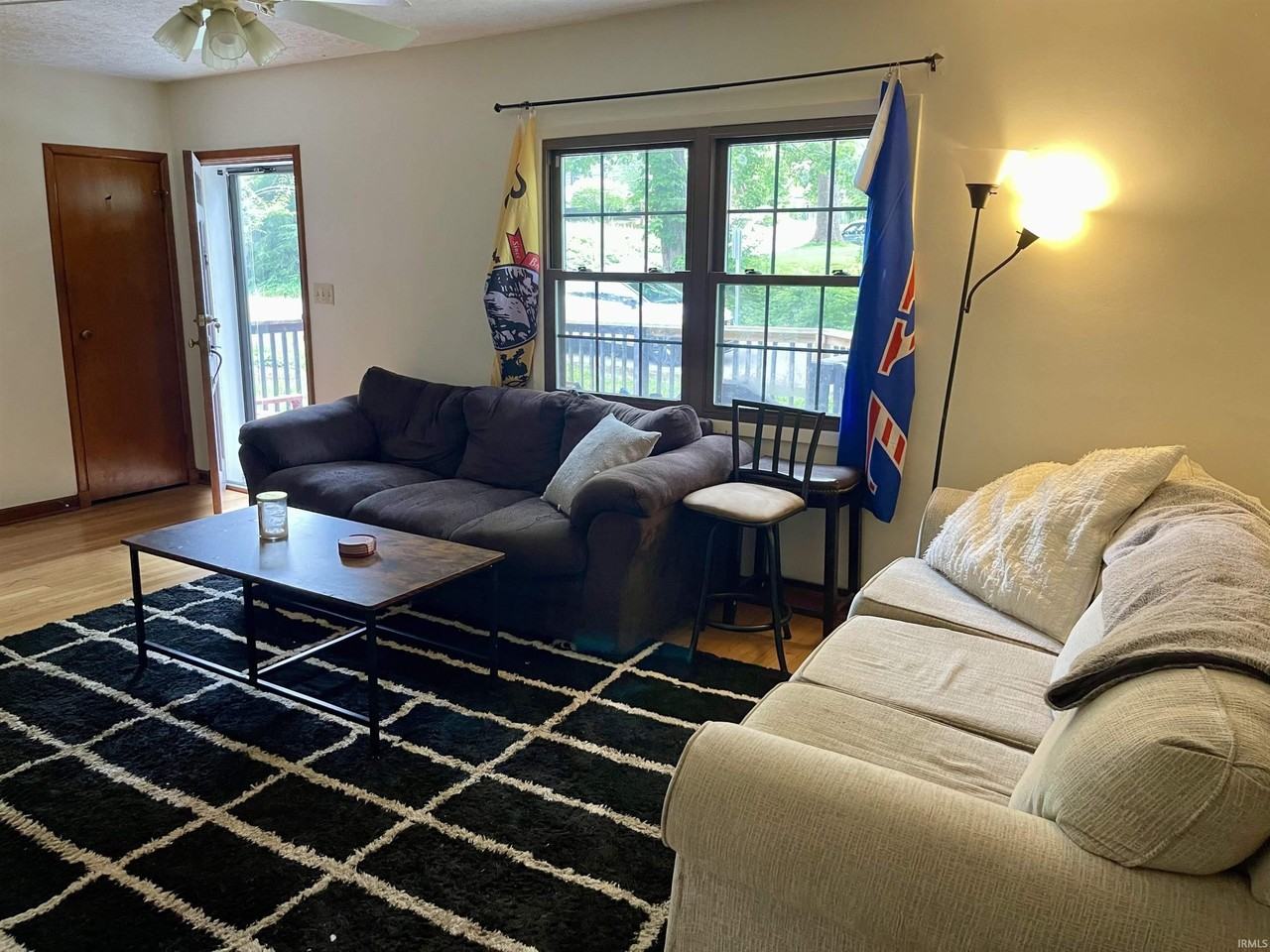 417 S Swain Ave - Photo 3 of 14