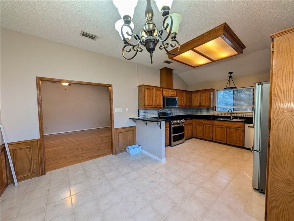 14929 Red River Dr - Photo 4 of 14