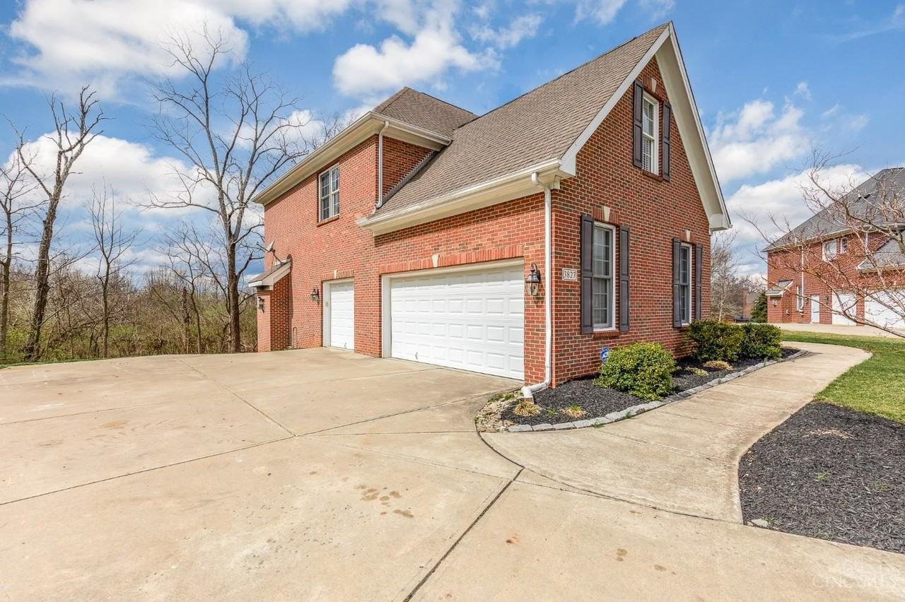 3827 Brookmere Pl - Photo 3 of 50