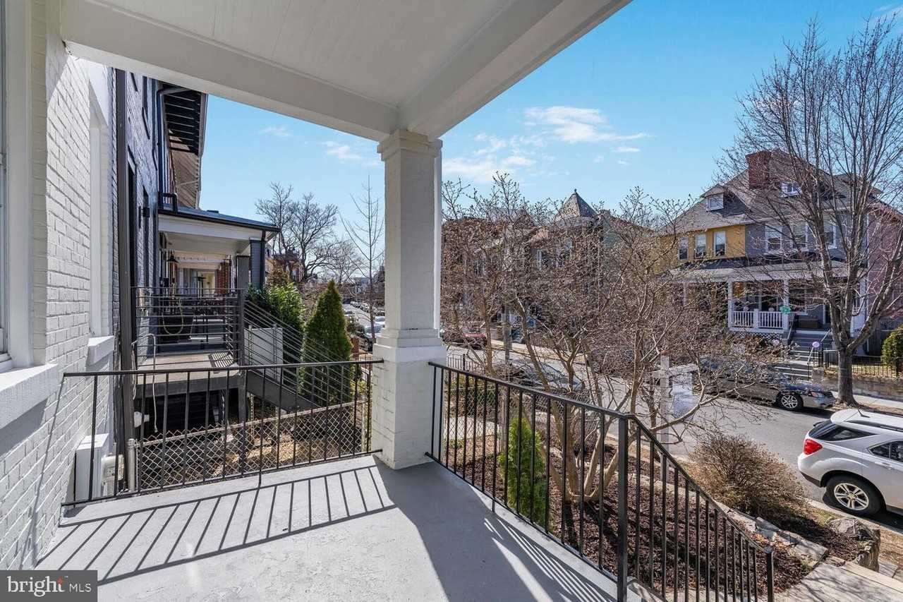 3563 10th St Nw - Photo 4 of 32