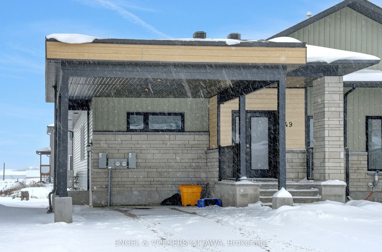 49 Adam St - Photo 2 of 31