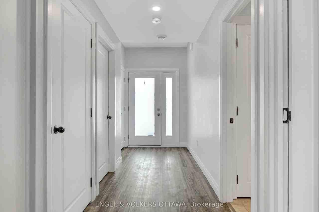 49 Adam St - Photo 6 of 31