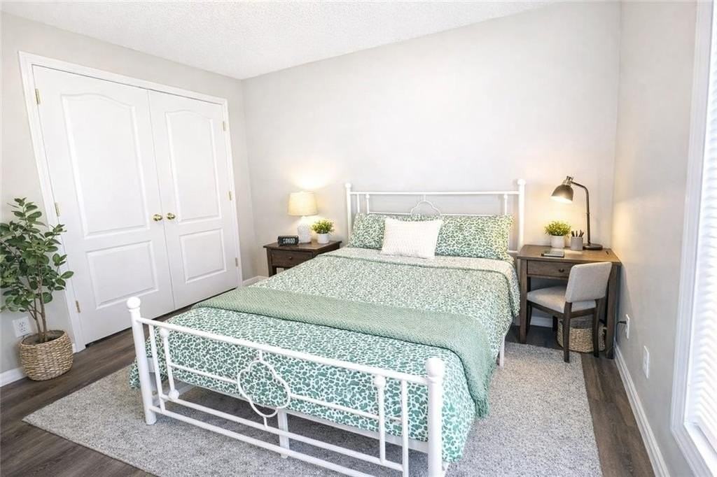 10348 Commons Xing - Photo 4 of 8