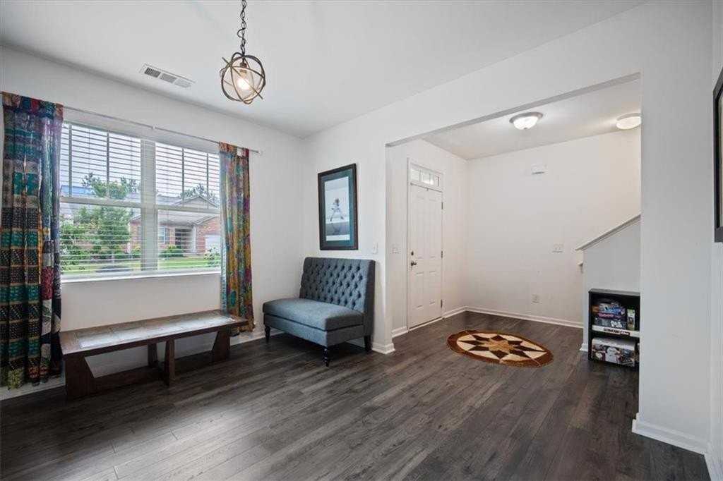 108 Aviary Ln - Photo 4 of 31