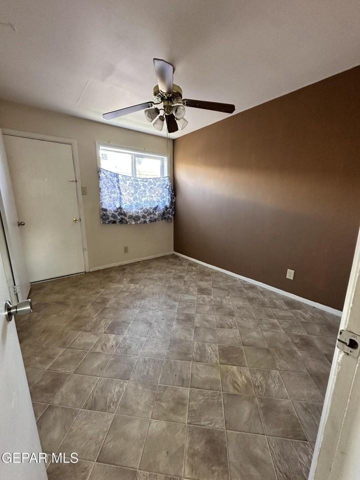 3912 Polk Ave - Photo 2 of 6