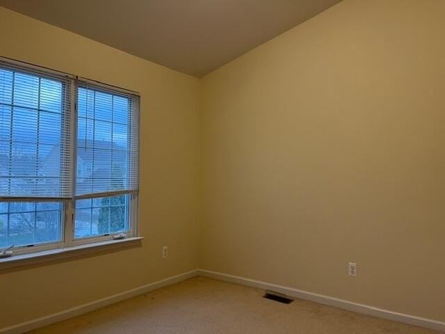 1346 N Bay Dr - Photo 5 of 14