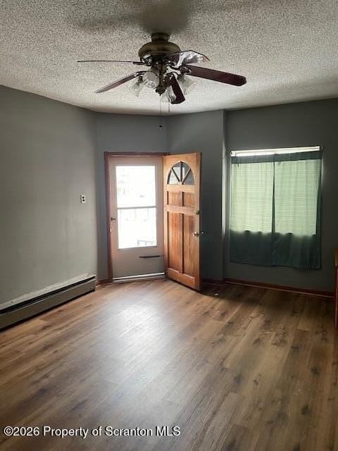 975 Lincoln St - Photo 2 of 6