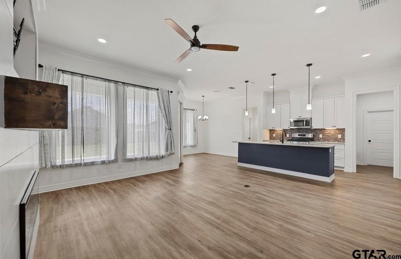 1811 Tres Dr - Photo 7 of 17