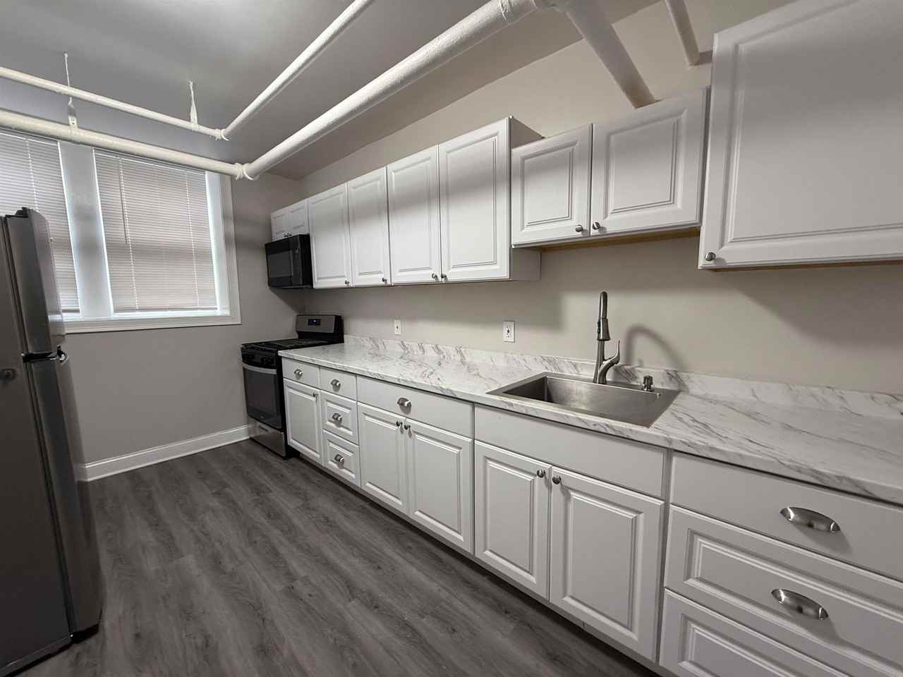 546 Bergen Ave #B101 - Photo 3 of 10