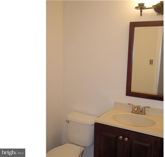 404 Hopkins Ct - Photo 5 of 26