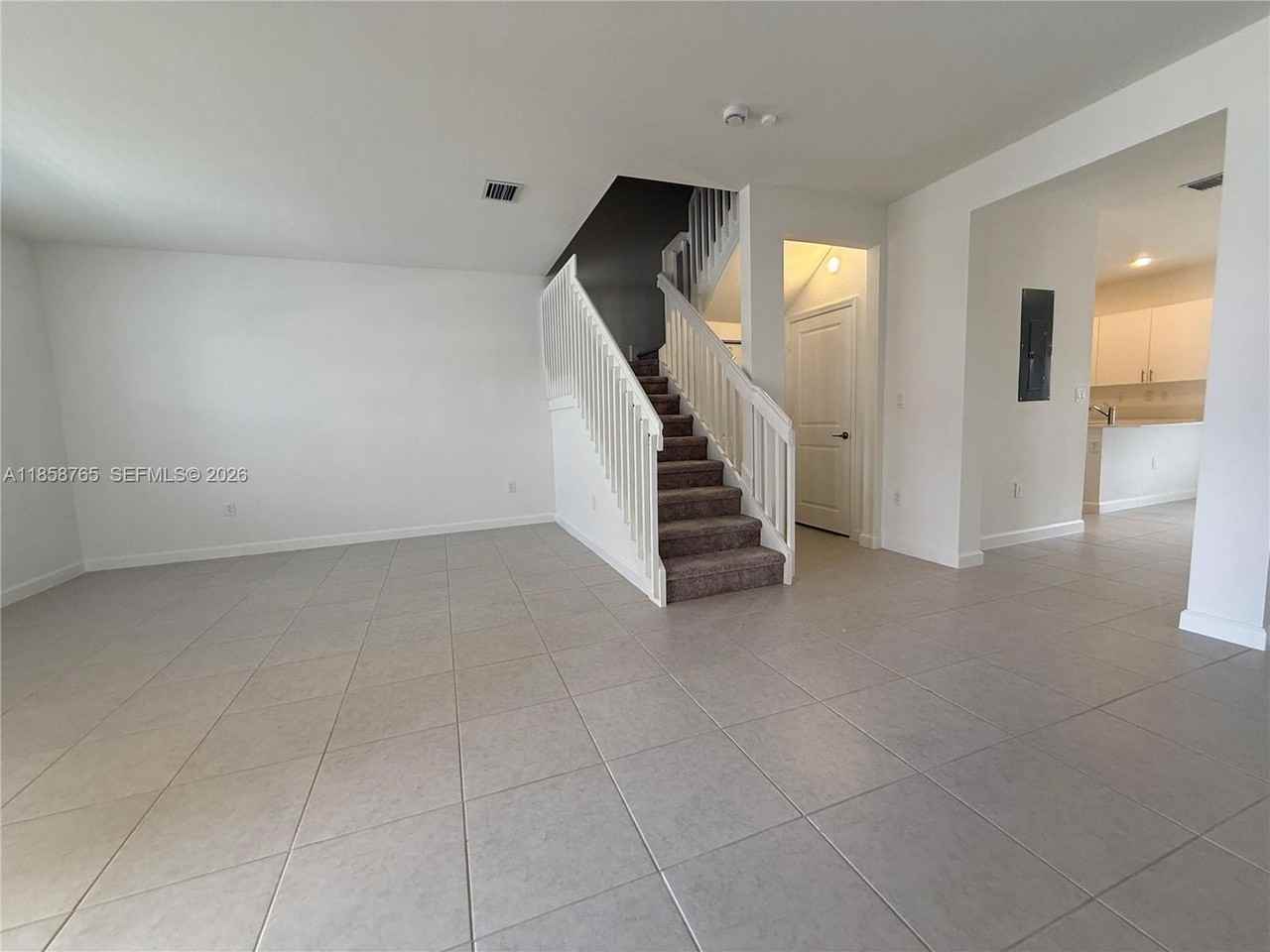 12888 Sw 233rd Ter #0 - Photo 3 of 35