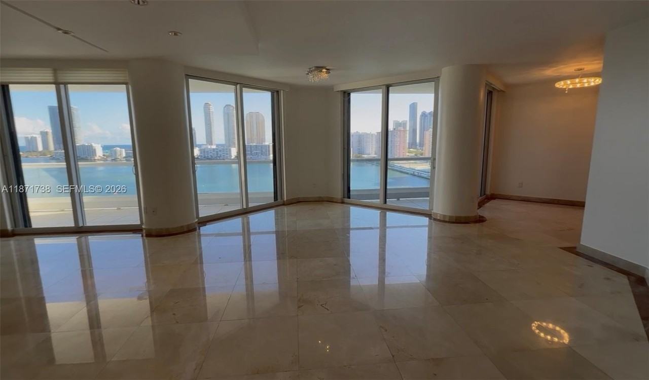 2600 Island Blvd #1503 - Photo 4 of 49