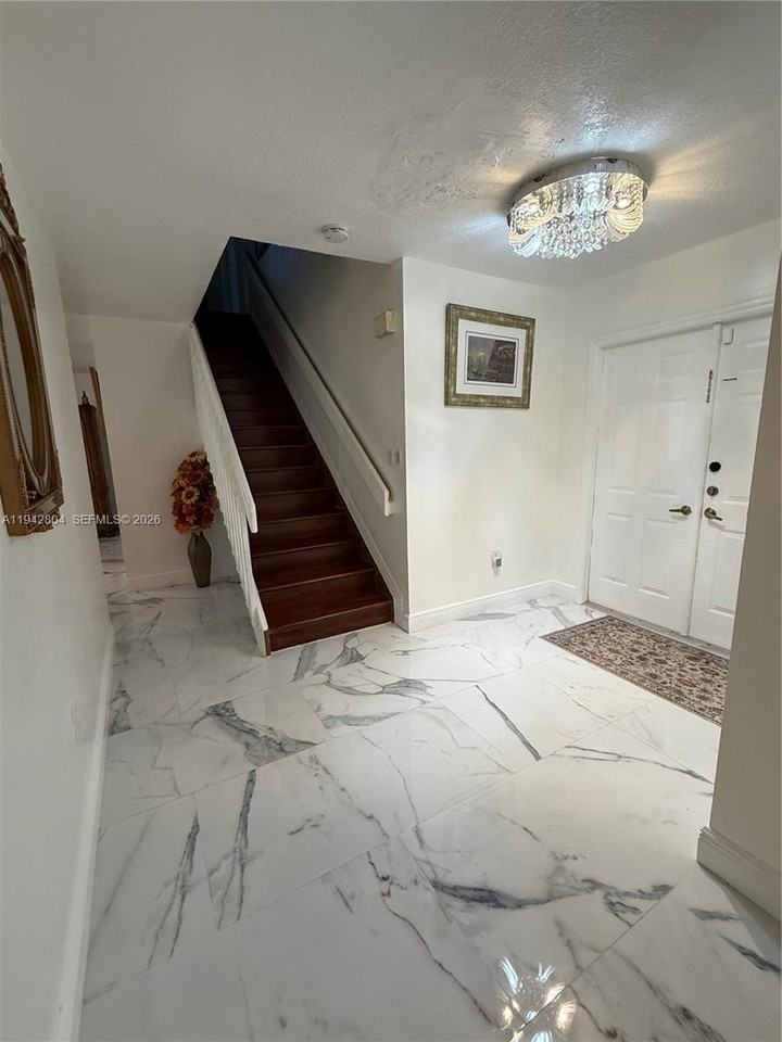 1450 Nw 129th Ave - Photo 7 of 33