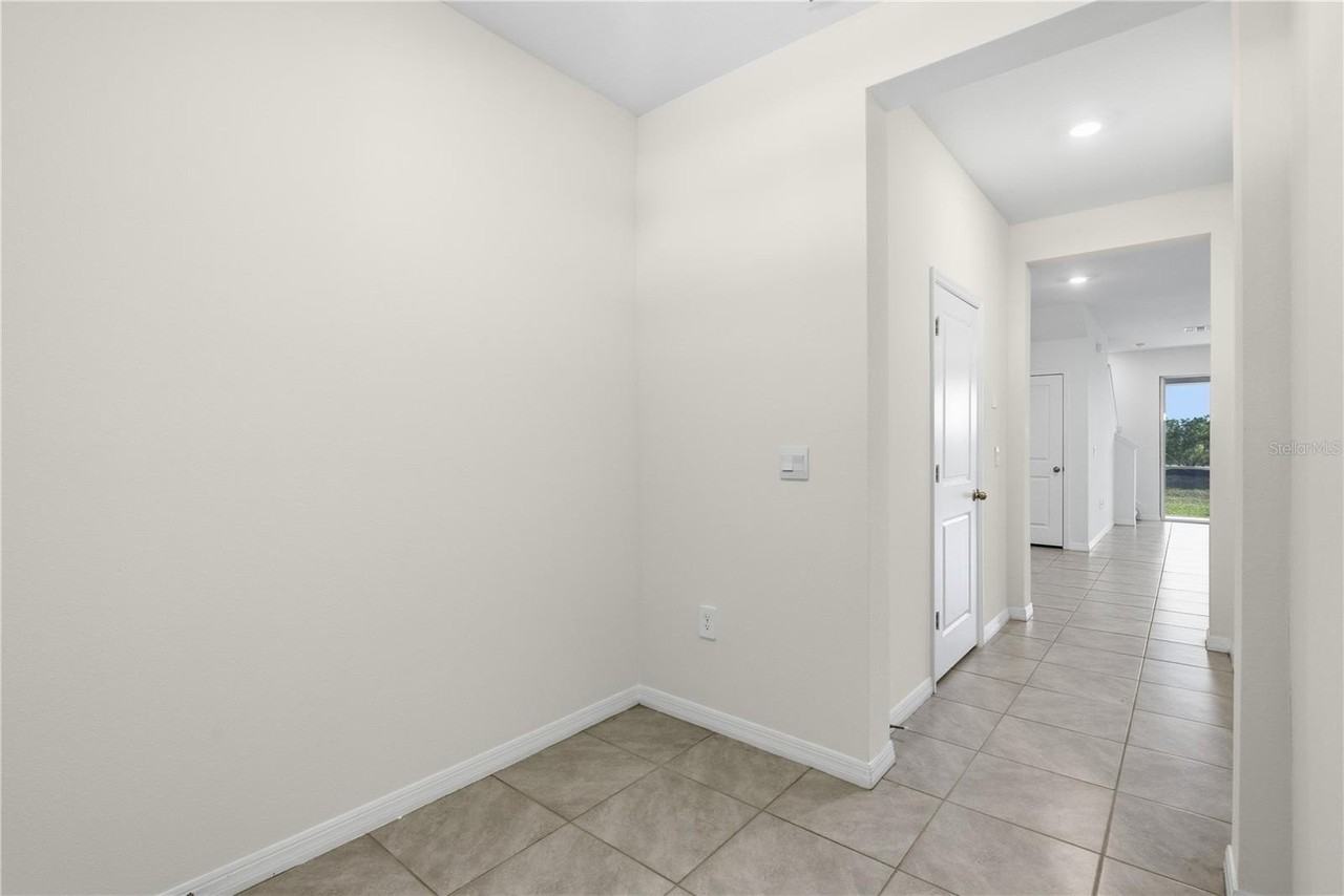 17534 Crescent Moon Loop - Photo 4 of 42