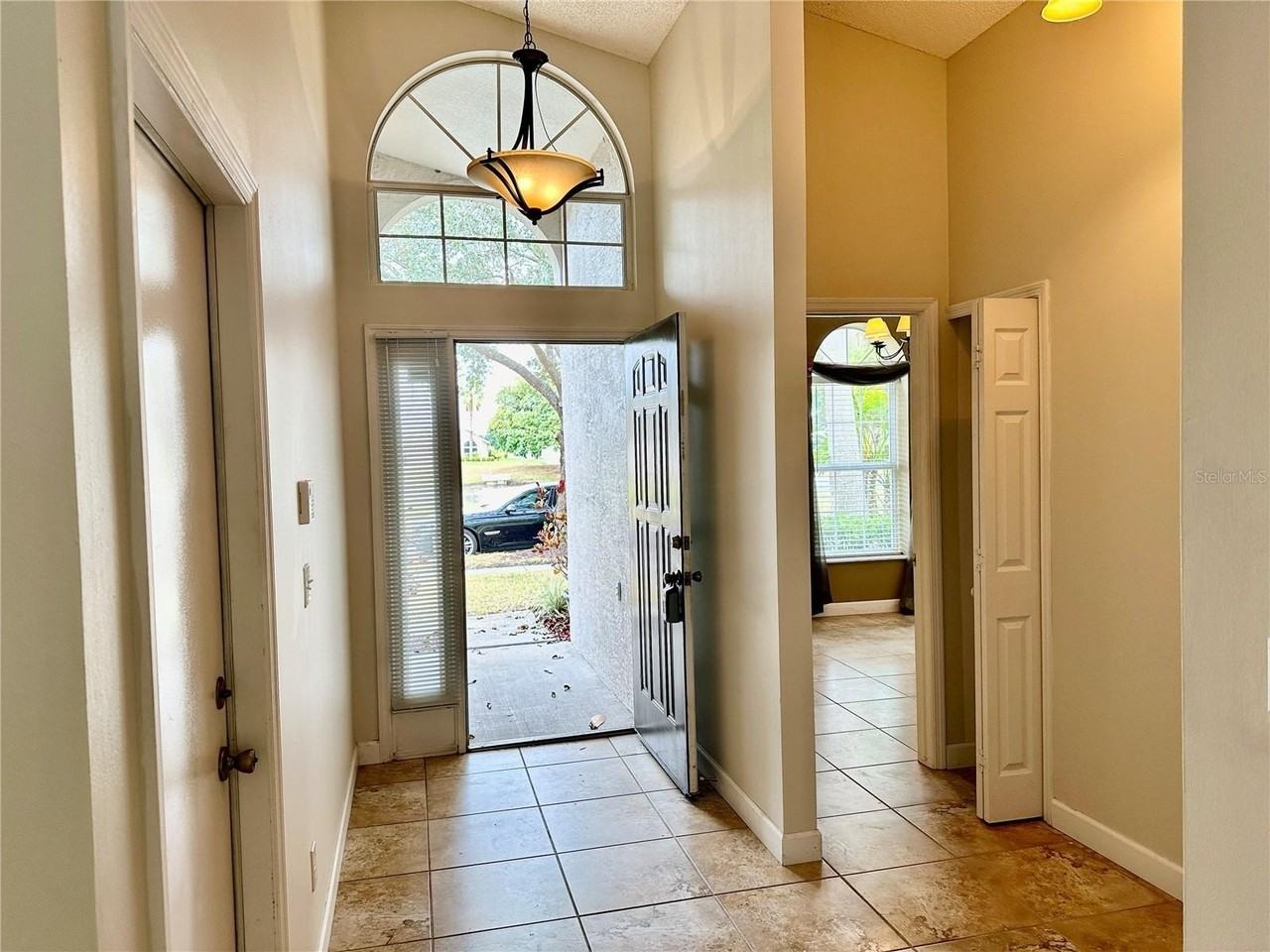 13322 Heron Cove Dr - Photo 4 of 50