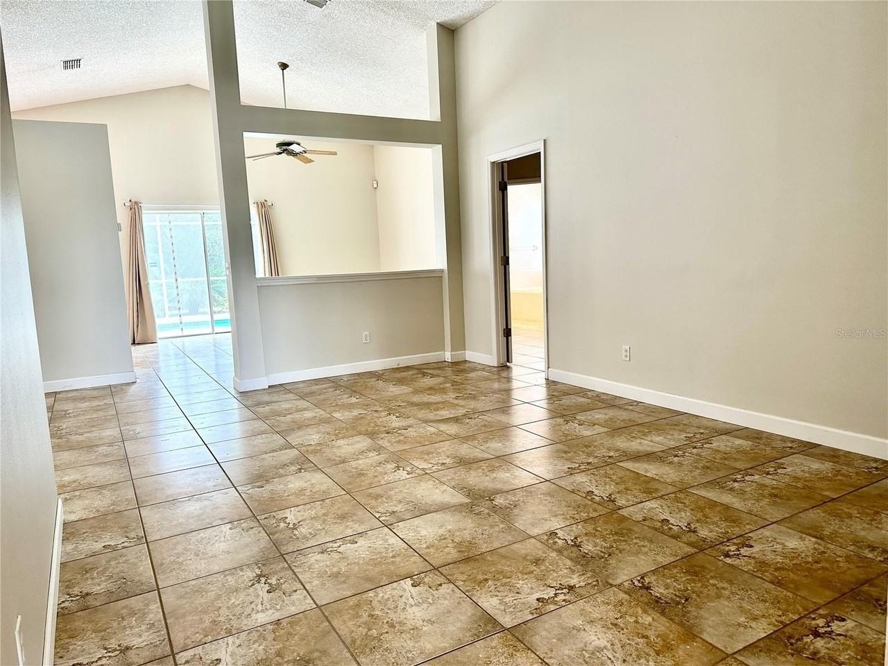 13322 Heron Cove Dr - Photo 6 of 50