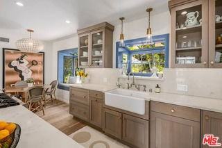 3266 Mandeville Canyon Rd - Photo 2 of 8