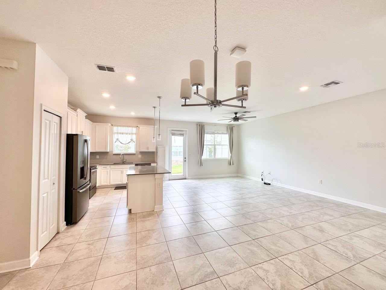 2921 Title St - Photo 4 of 29