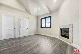 1621 Franklin St #B - Photo 2 of 8