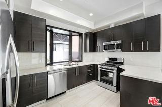 1621 Franklin St #B - Photo 6 of 8