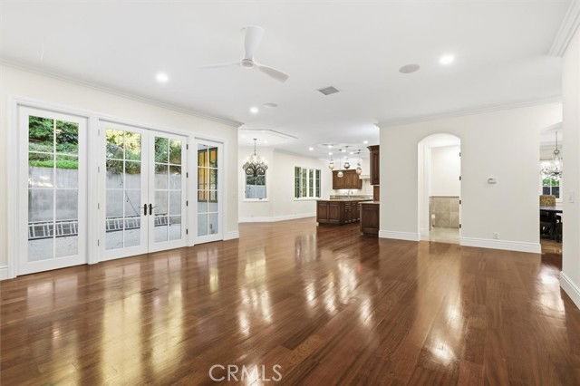 1331 Voorhees Ave - Photo 3 of 8