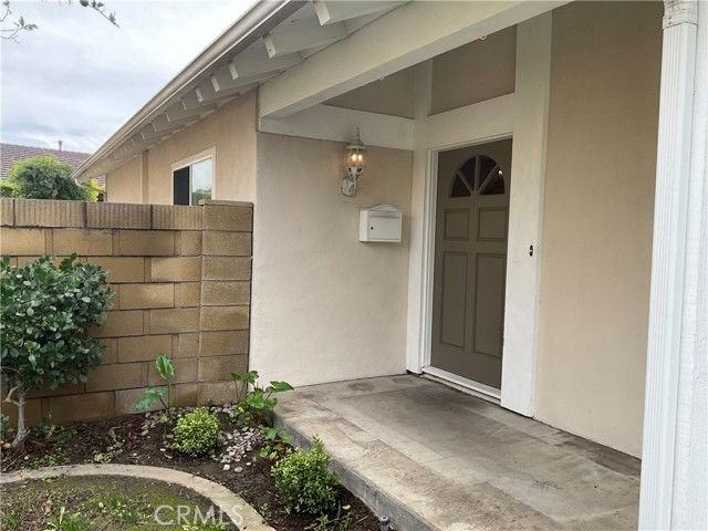 19610 Sabrina Ct - Photo 3 of 8