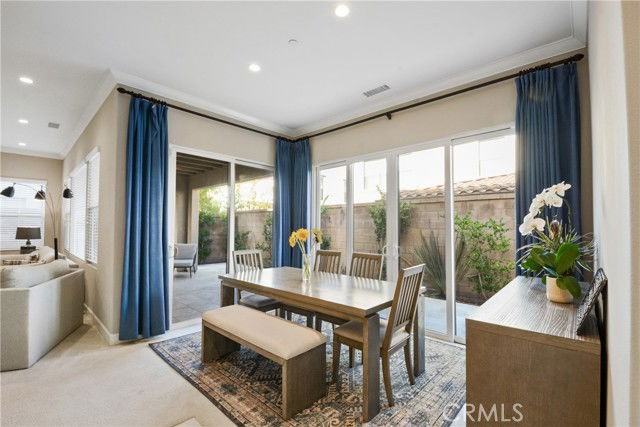 109 Henderson - Photo 3 of 8