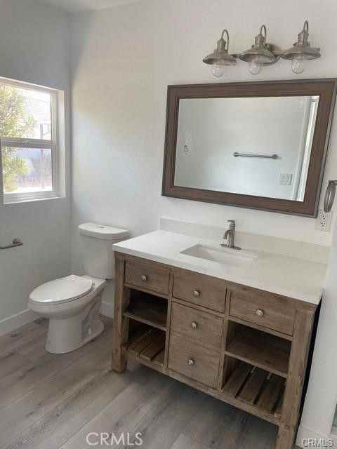 12472 Woodlawn Ave - Photo 2 of 7