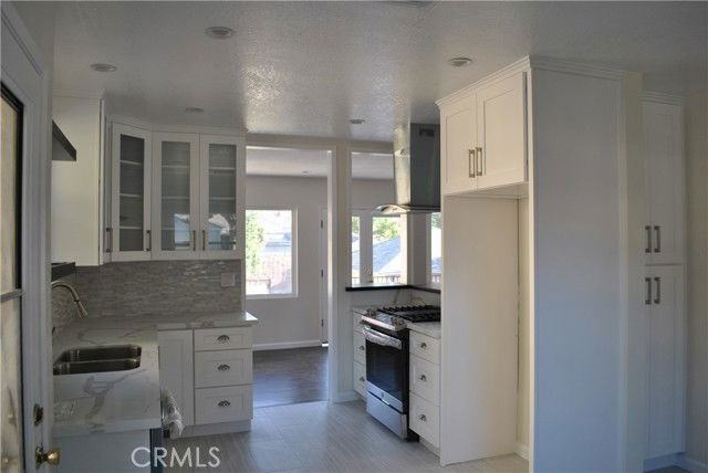 620 Stephen Rd - Photo 6 of 8